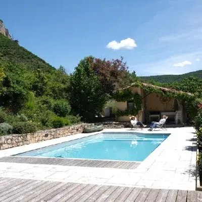 Piscine, pool house La Vieille Vigne