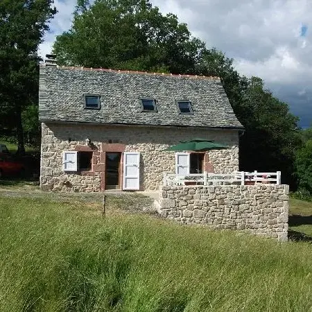 Meublé Les Fourques 12580 VILLECOMTAL - Façade