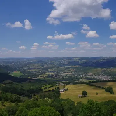 Panorama sur la vallée du Lot depuis le château de Roquelaure