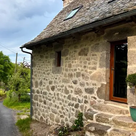 Extérieur du gîte Le Chant de Grillon