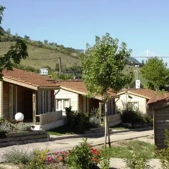 Les Chalets de Millau sur les Berges du Tarn