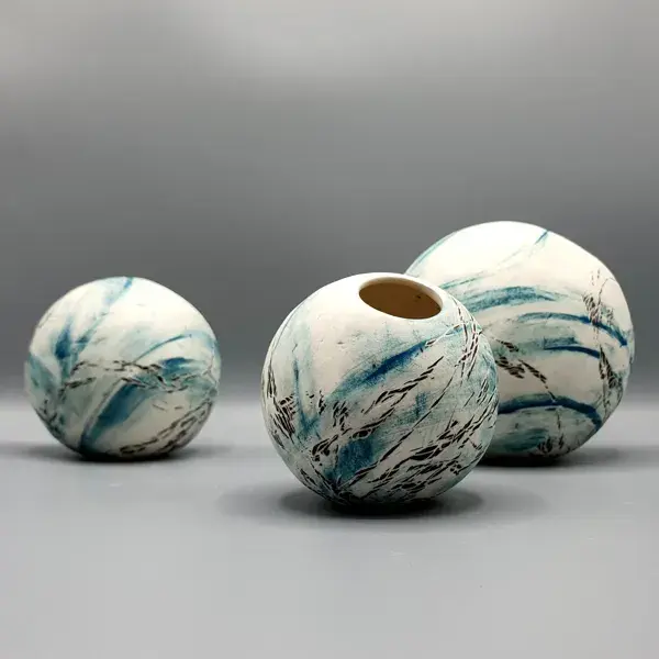 Série de sphères en porcelaine