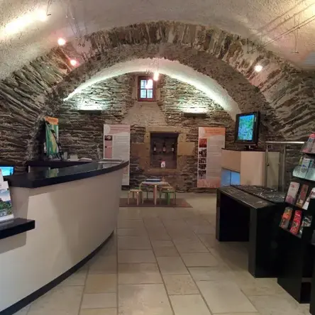 Office de Tourisme Terres d'Aveyron, bureau d'Information Touristique d'Estaing
