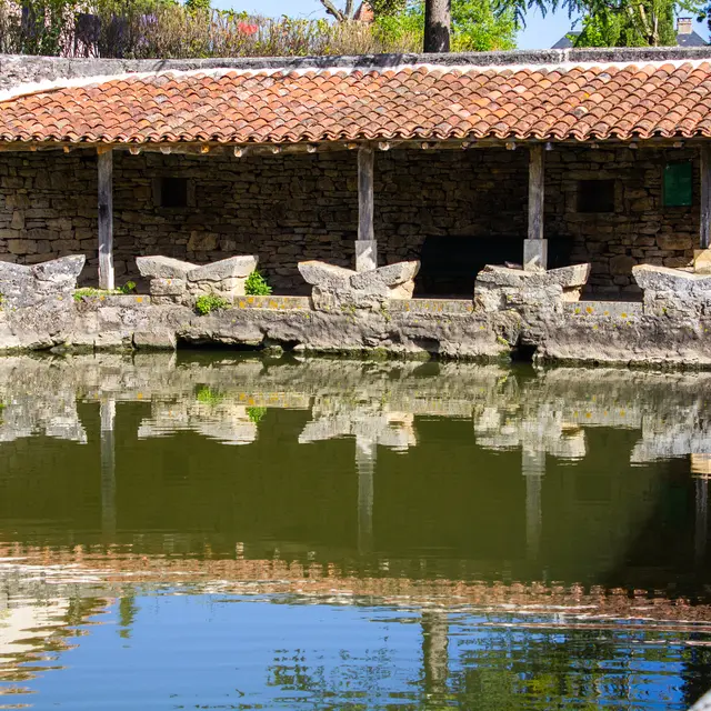 Lavoirs à Varaire © Lot Tourisme - C. Novello 160429-105013.jpg