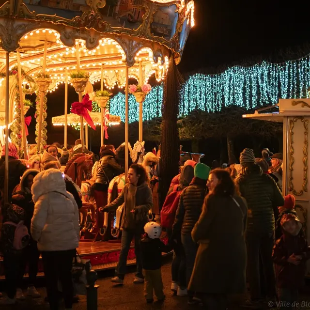 blois-dlh-2025-villagenoel-carrousel-pgdd_2x.jpg