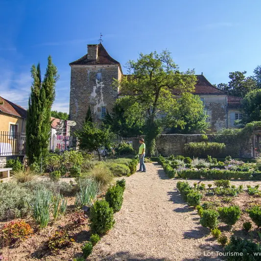 Jardin médiéval à Salviac © Lot Tourisme - C. Novello 160922-115818_800x533.jpg