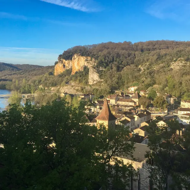 Village de Vers et vallée du Lot © Lot Tourisme - C. Seguy 180413-081513.jpg