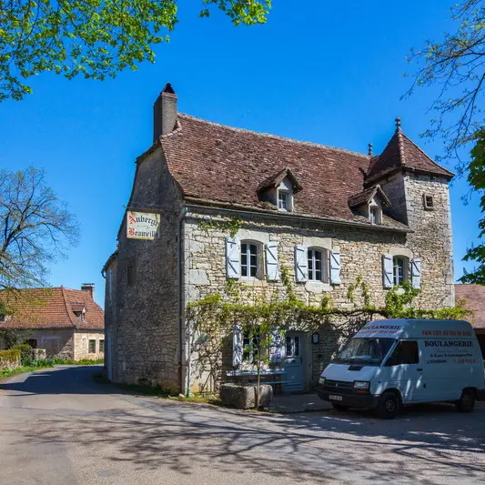 Auberge Beauville © Lot Tourisme C. Novello 150421-122249_800x533.jpg