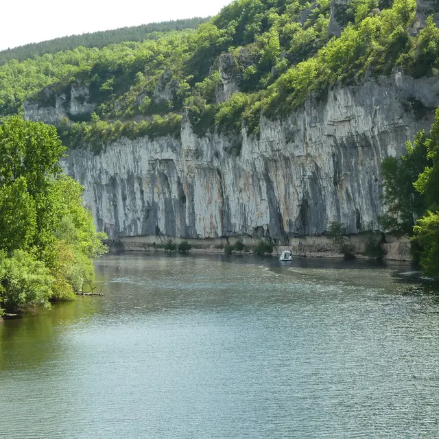 Falaises chemin de halage-VSEGUIN.JPG