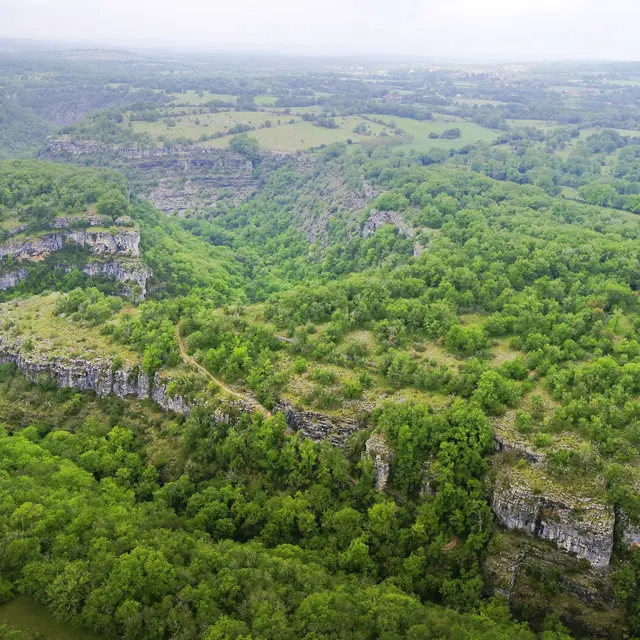 VUE PRINCIPALE Le canyon, vue aérienne©Département du Lot.JPG