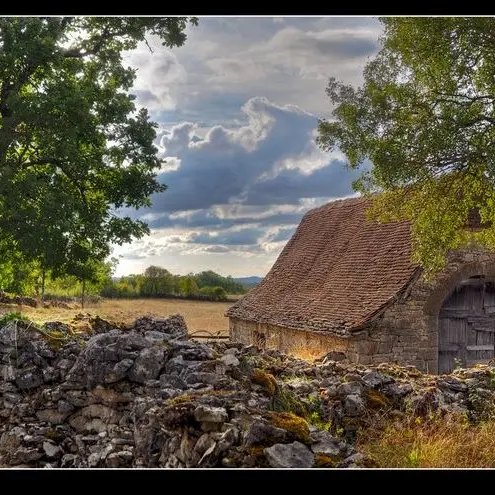 POI 2 - grange dans le hameau credit Patrick Thiot.JPG