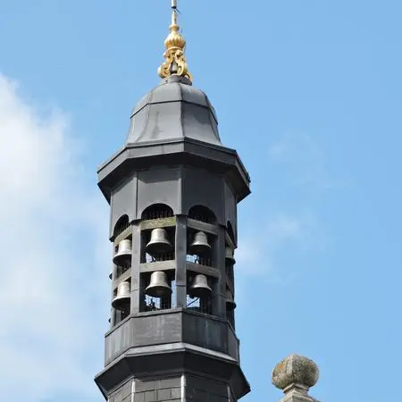 3508393_carillon_de_lhotel_de_ville_16_cloches_2006jpg.jpg
