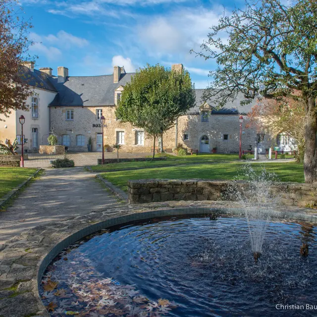 Mairie de Malansac  ©Christian Baudu - Scopidrone.jpg