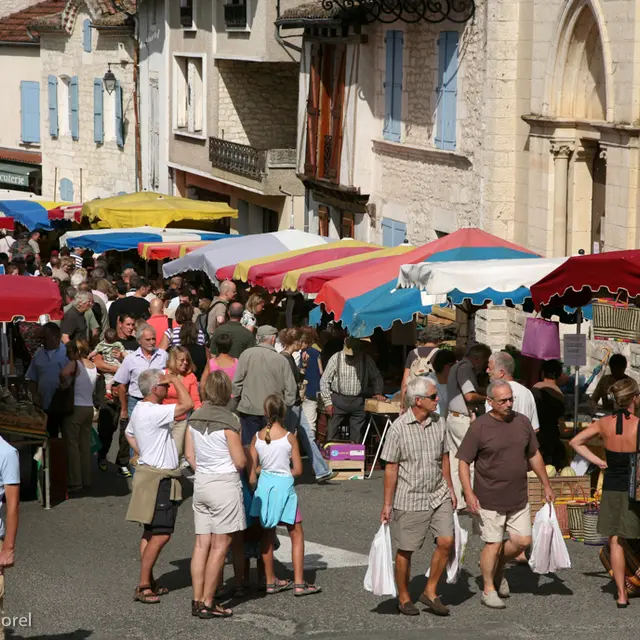 Marché de Montcuq--Lot Tourisme - J. Morel.jpg