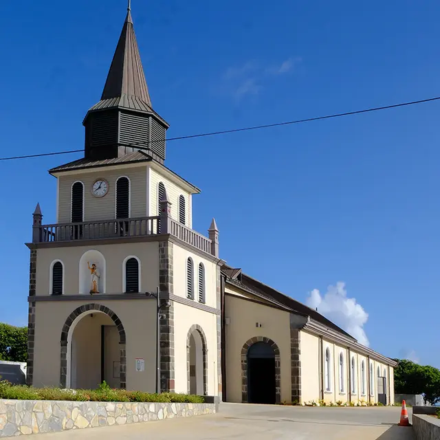 eglise saint-jean-baptiste basse-pointe martinique.jpg