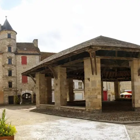 La halle (Martel).jpg