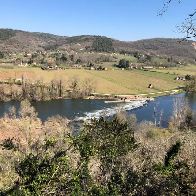 Point de vue sur la vallée du Lot -Sentier de Crégols © Lot Tourisme - A. Leconte 220324-113603.jpg