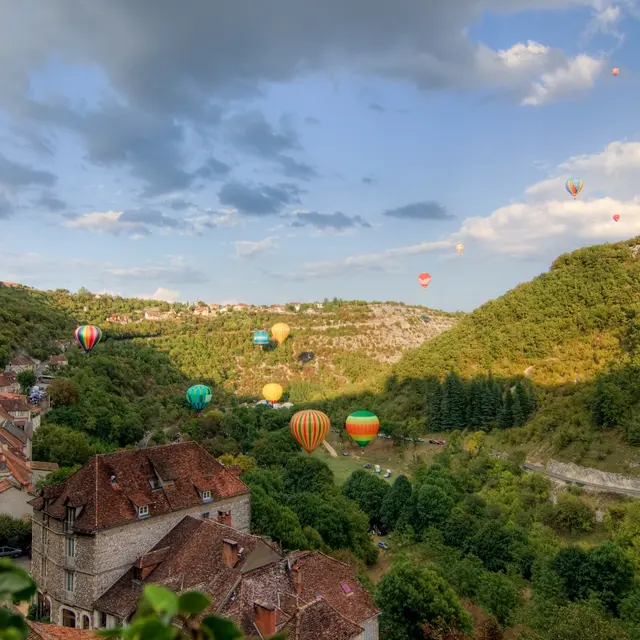 Montgolfiades 2009 - Rocamadour--Lot Tourisme-Cyril Novello.jpg