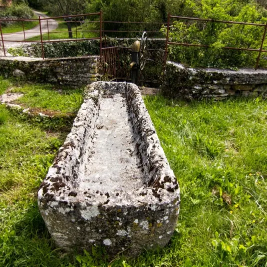 Fontaire à Varaire--© Lot Tourisme - C. Novello.jpg