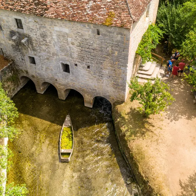 WEB21-200724073148 Vue aérienne du moulin de Cougnaguet © C. Novello - Lot Tourisme copie.jpg