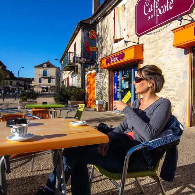 Café à Labastide-Murat Lot Tourisme - C. Novello 150421-090802.jpg