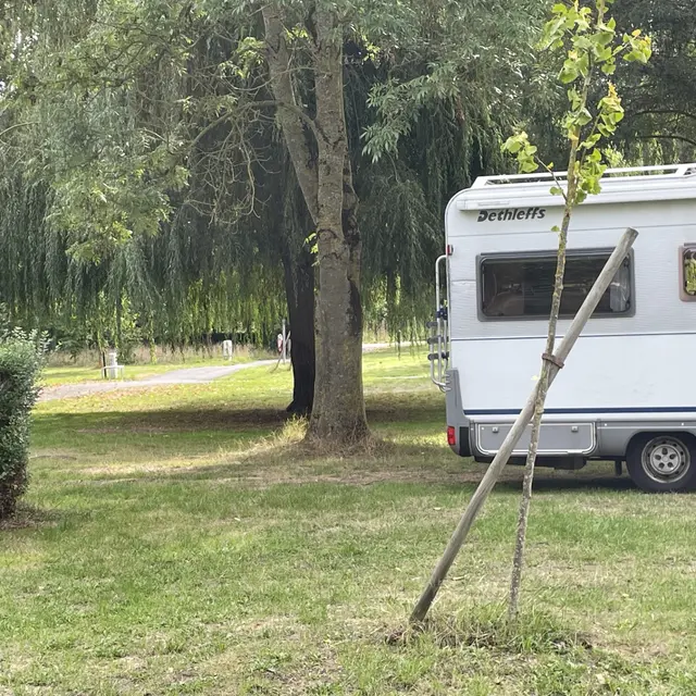 Camping Municipal Arleux - Emplacements - Douaisis (c)Mairie Arleux.jpg