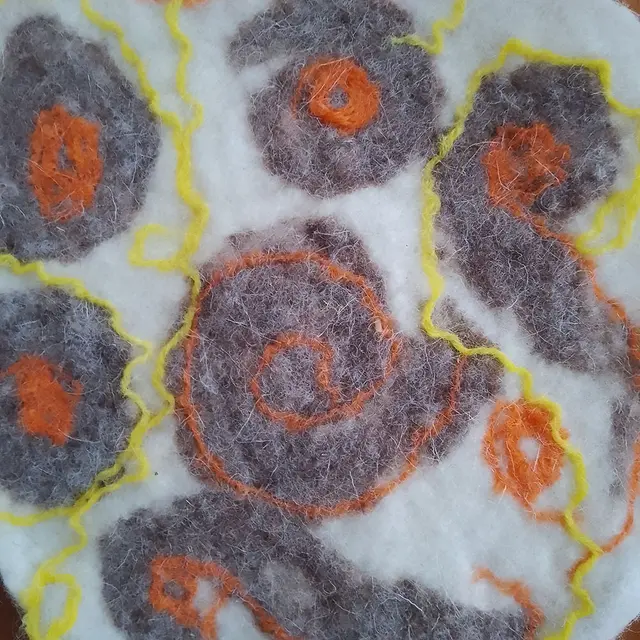 feutrage plat laines de la grée blanche - anne Grolleau.jpg