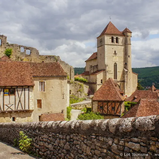 Eglise de Saint-Cirq-Lapopie © Lot Tourisme J. Van Severen 130625-122439_800x530.jpg