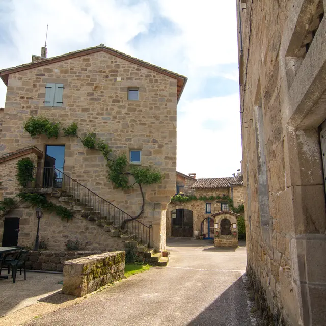 Dans les rues de Cardaillac © Lot Tourisme C. Novello 160606-173535.jpg