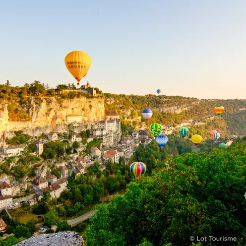 Montgolfiades à Rocamadour © Lot Tourisme C. Novello 110925-083943_800x496.jpg