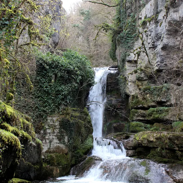 La cascade en hiver©Département du Lot.jpg