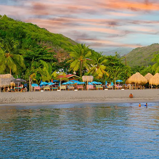 plageducoin4-wahoocafé-carbet-martinique.jpg
