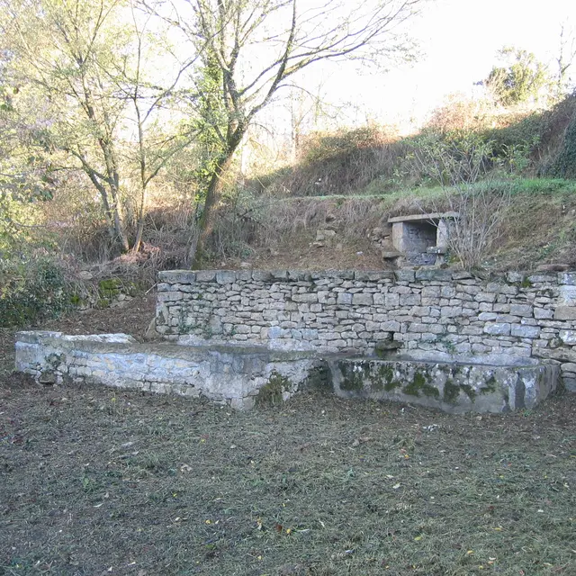 Muret de pierre sèche.JPG