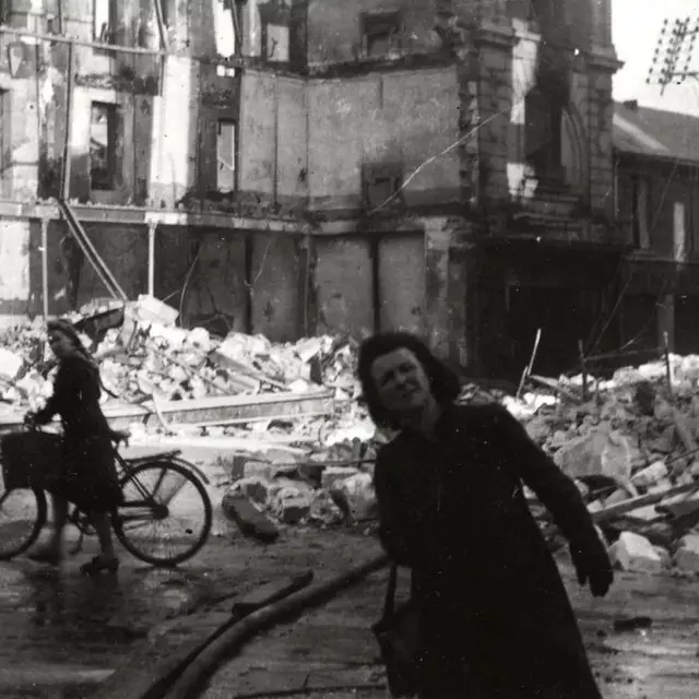 Rue Henri Gautier en ruines après les bombardements alliés