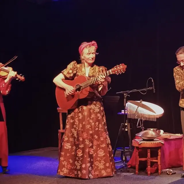 AmoRosa Trio