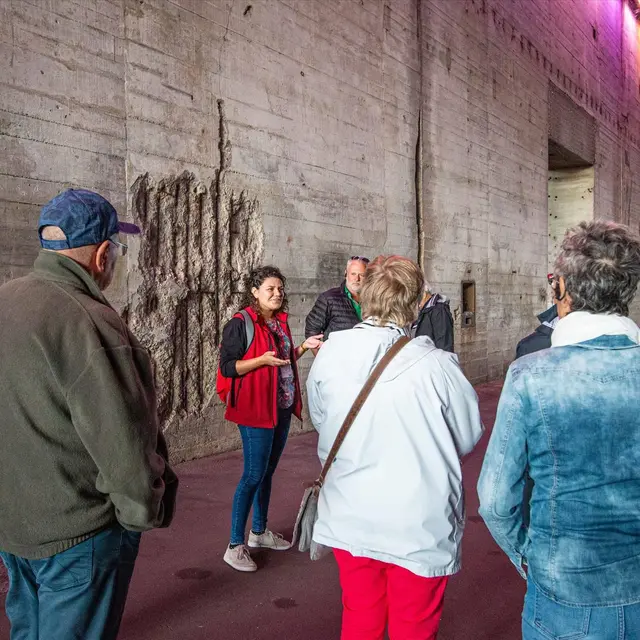 Visite guidée de la base sous-marine