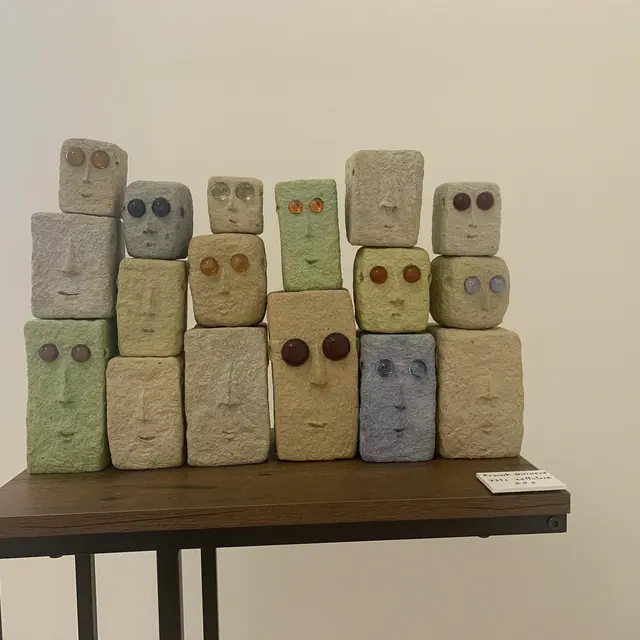 Têtes en papier