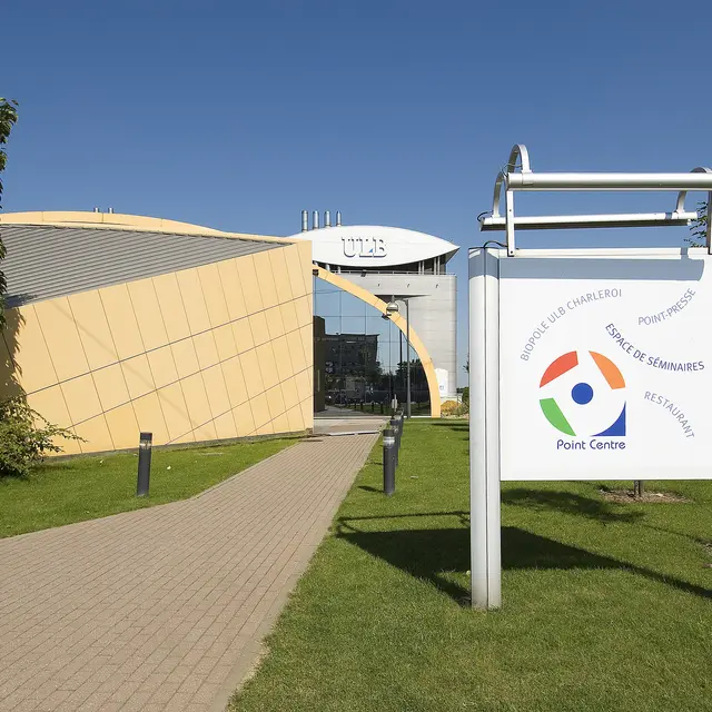 Point Centre extérieur© BUC sa-2017