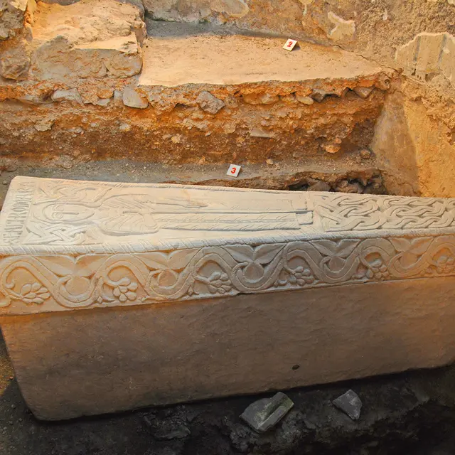 Musée communal d'Archéologie et d'Art religieux - Amay - sarcophage de sancta Chrodoara