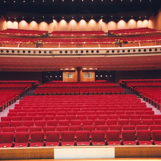 PBA gde salle-vue de sceneb