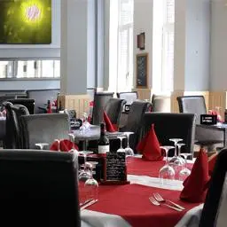 GraphicImageController_media