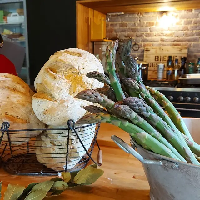 Le Bistrot du Moulin castral - asperges