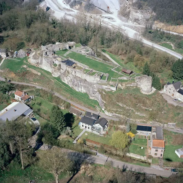 Chateau-moha02-