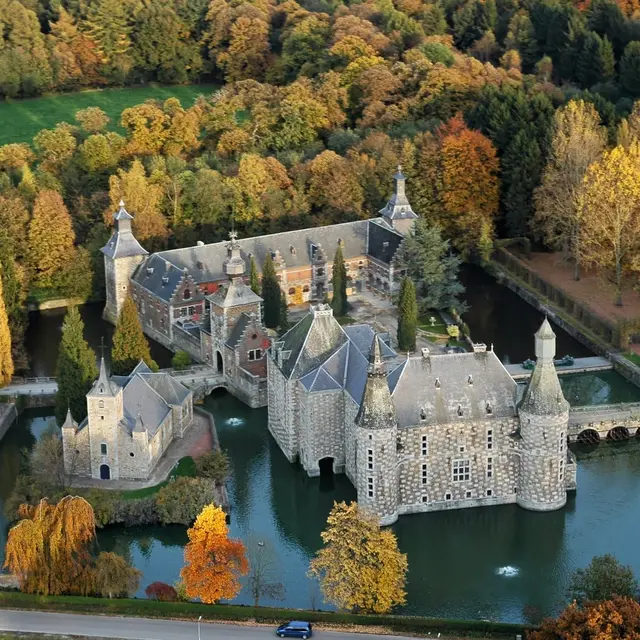Chateau-jehay-Vue aérienne - GlobalView - Simon Schmitt - MOYENNE DEFINITION_1
