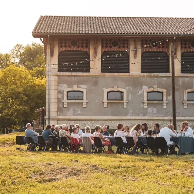 banquet-radio-pierre-planchenault-3-6-1126341