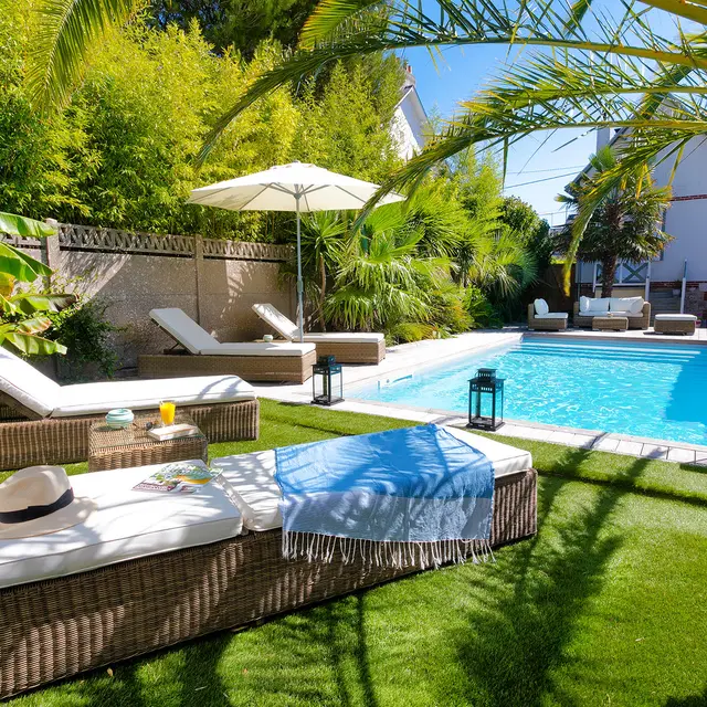 chambre-d-hote-la-baule-le-pouliguen-guerande-piscine-soleil-jardin-exotique-detente-calme-luxe-haut-de-gamme-guest-and-house-1584494