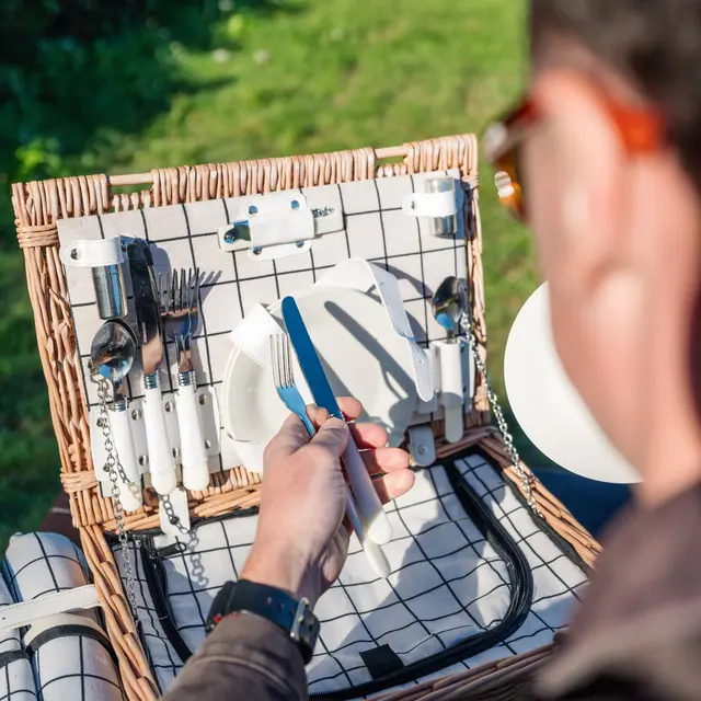 Aire de pique-nique de la Ville Perrotin