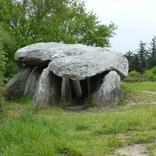 Dolmen de Kerbourg, Saint-Lyphard
