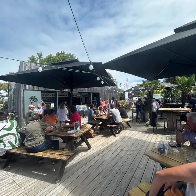 guinguette-piriacaise-piriac-sur-mer-terrasse-animation