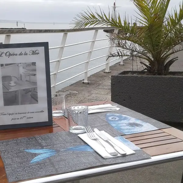 Restaurant L'Opéra de la Mer sur la Promenade du Port au Pouliguen